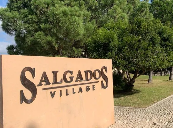 Salgados Village *